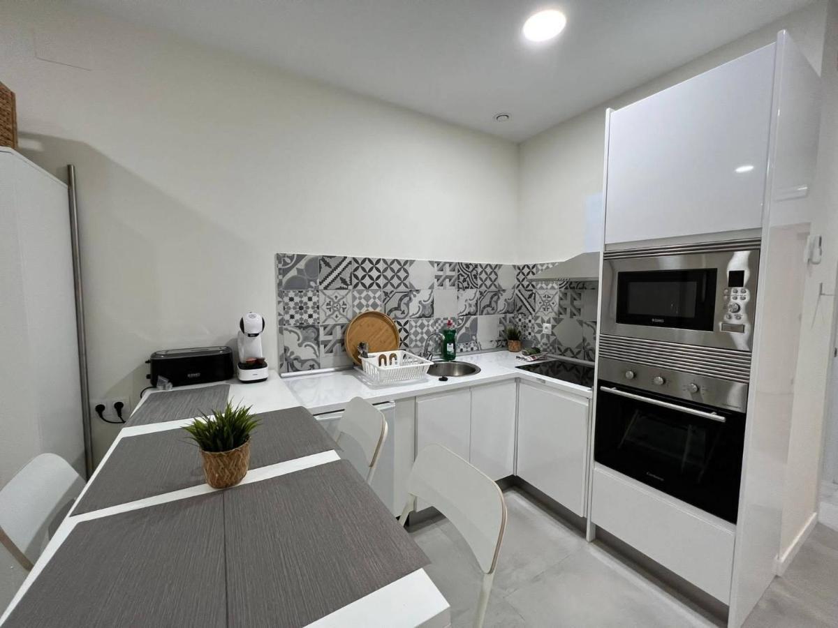 Centro Estudio Trinidad Malaga 3 מראה חיצוני תמונה