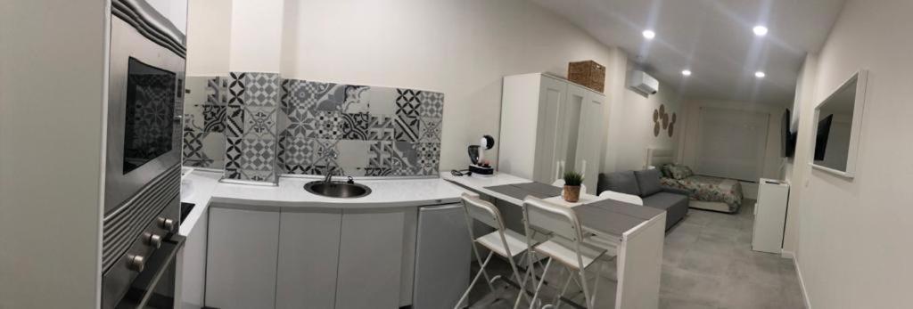 Centro Estudio Trinidad Malaga 3 מראה חיצוני תמונה
